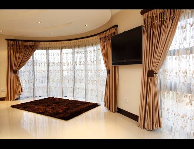 6 BEDROOM HOUSE FOR SALE IN BALLITO CENTRAL